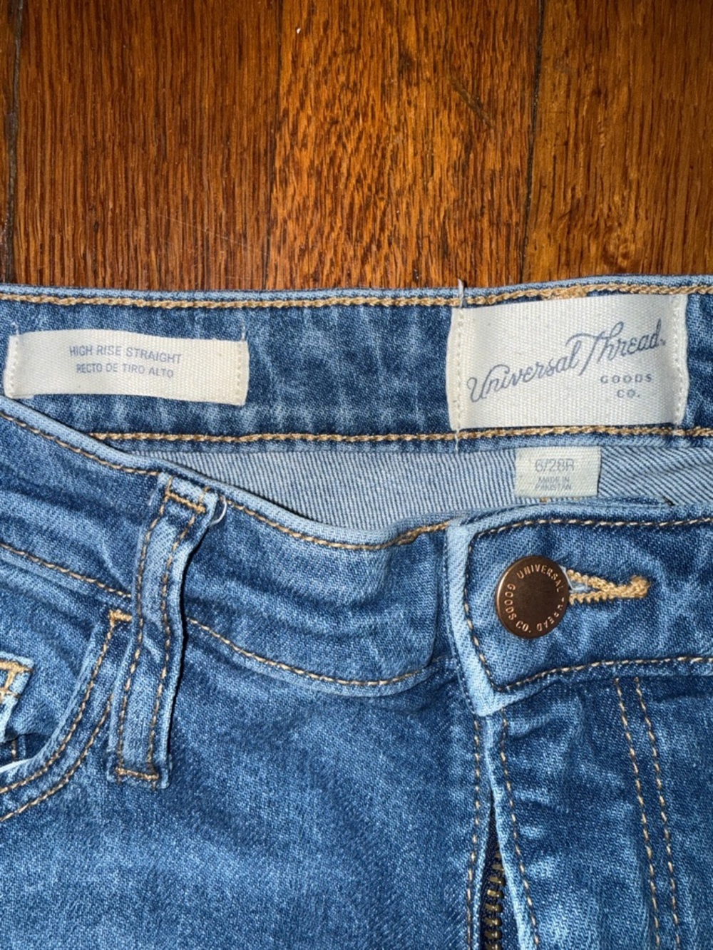 Universal Thread Womens High Rise Straight Jeans Size 6/28R - Picture 3 of 3
